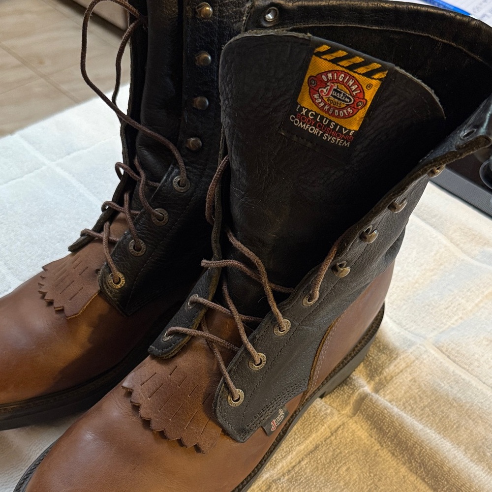 Justin 752 men Double Comfort Collection work boots
